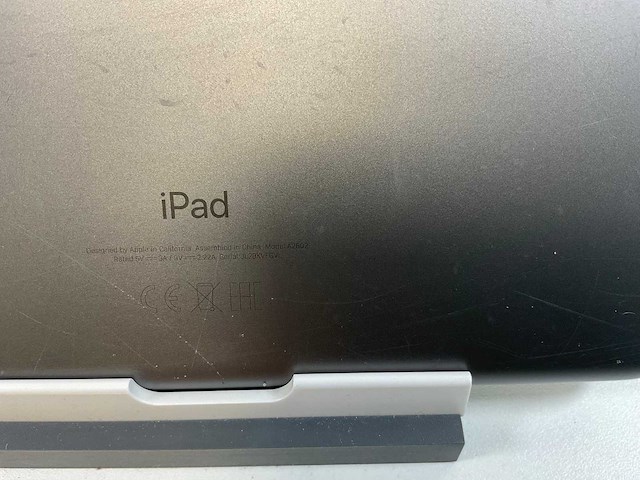 Apple ipad 9th gen - wi-fi - 64 gb - space gray - afbeelding 1 van  1
