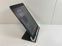 Apple ipad 9th gen - wi-fi + cellular - 256 gb - space gray - afbeelding 3 van  7