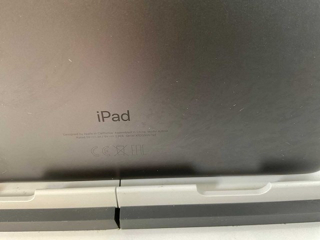 Apple ipad 9th gen - wi-fi + cellular - 256 gb - space gray - afbeelding 6 van  7