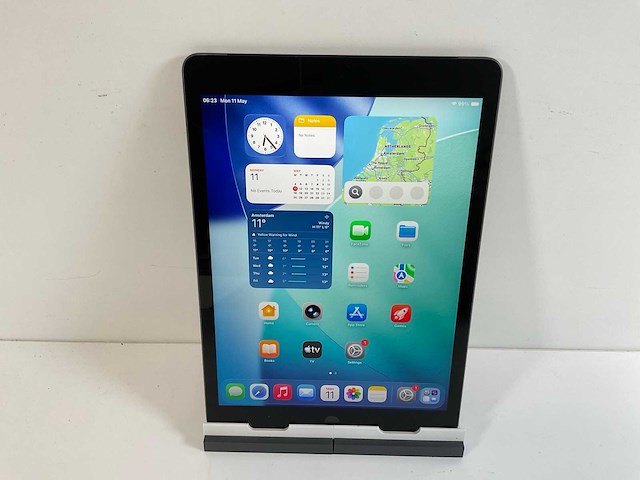 Apple ipad 9th gen - wi-fi + cellular - 64 gb - space gray - afbeelding 1 van  6