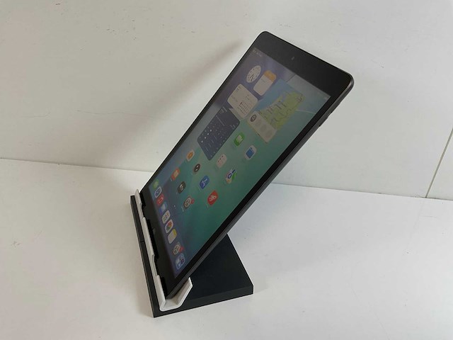 Apple ipad 9th gen - wi-fi + cellular - 64 gb - space gray - afbeelding 4 van  6