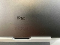 Apple ipad 9th gen - wi-fi + cellular - 64 gb - space gray - afbeelding 2 van  2