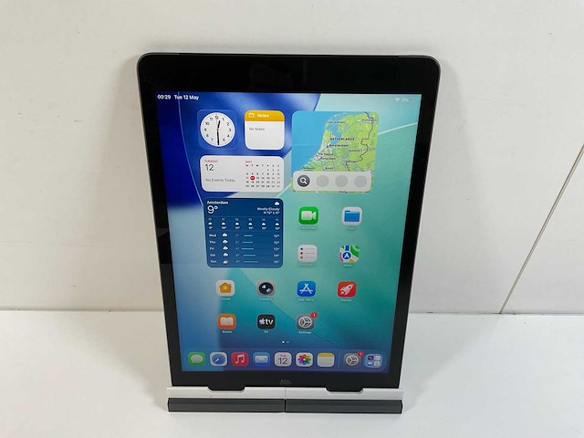Apple ipad 9th gen - wi-fi + cellular - 64 gb - space gray - afbeelding 1 van  6