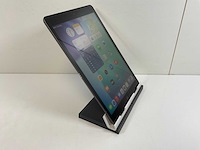 Apple ipad 9th gen - wi-fi + cellular - 64 gb - space gray - afbeelding 3 van  6