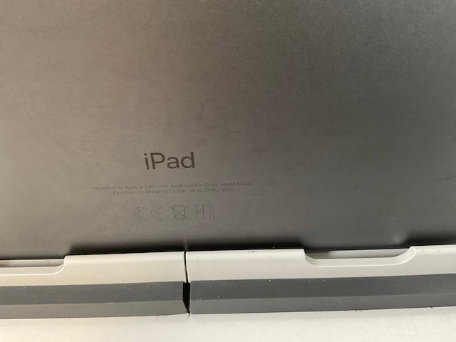 Apple ipad 9th gen - wi-fi + cellular - 64 gb - space gray - afbeelding 6 van  6