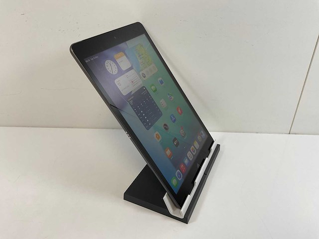 Apple ipad 9th gen - wi-fi + cellular - 64 gb - space gray - afbeelding 3 van  6
