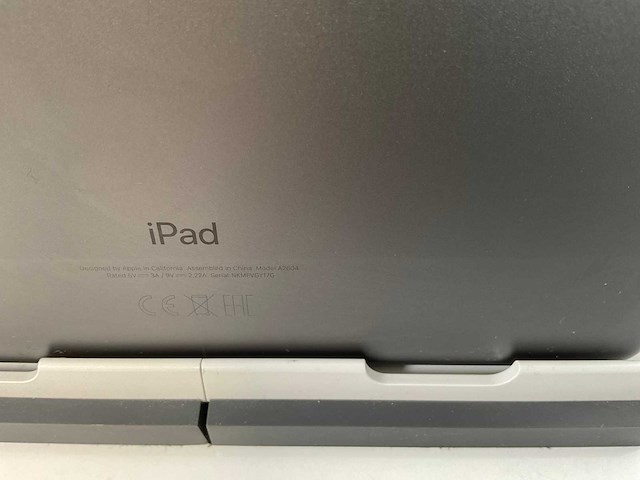 Apple ipad 9th gen - wi-fi + cellular - 64 gb - space gray - afbeelding 6 van  6