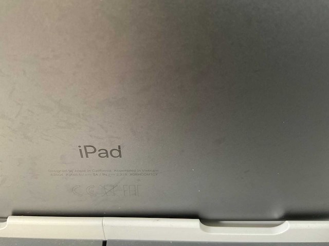 Apple ipad 9th gen - wi-fi + cellular - 64 gb - space gray - afbeelding 5 van  5