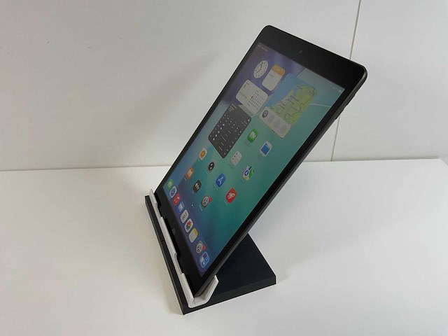 Apple ipad 9th gen - wi-fi + cellular - 64 gb - space gray - afbeelding 4 van  6