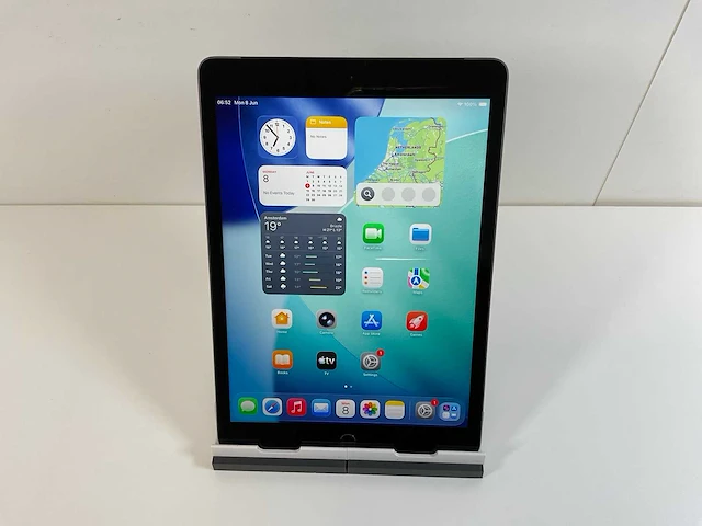 Apple ipad 9th gen - wi-fi + cellular - 64 gb - space gray - afbeelding 1 van  6