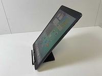 Apple ipad 9th gen - wifi - 64 gb - space gray - afbeelding 4 van  7