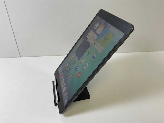 Apple ipad 9th gen - wifi - 64 gb - space gray - afbeelding 4 van  6