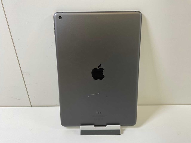 Apple ipad 9th gen - wifi - 64 gb - space gray - afbeelding 3 van  4
