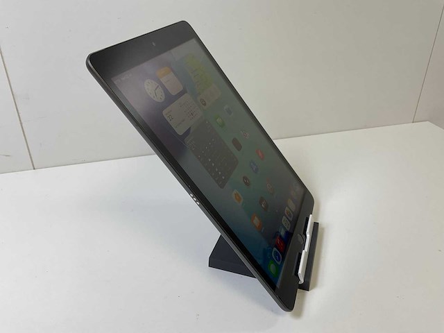 Apple ipad 9th gen - wifi + cellular - 256 gb - space gray - afbeelding 3 van  7