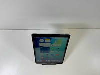 Apple ipad 9th gen - wifi + cellular - 64 gb - silver - afbeelding 2 van  6