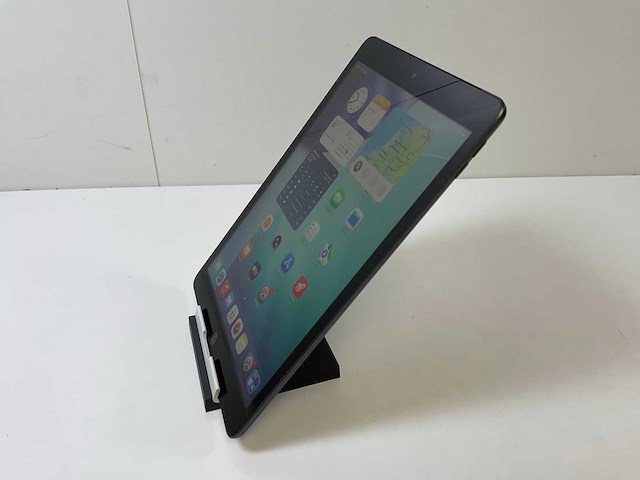 Apple ipad 9th gen - wifi + cellular - 64 gb - silver - afbeelding 4 van  6