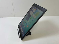 Apple ipad 9th gen - wifi + cellular - 64 gb - silver - afbeelding 4 van  6