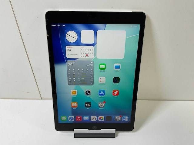 Apple ipad 9th gen - wifi + cellular - 64 gb - silver - afbeelding 1 van  8