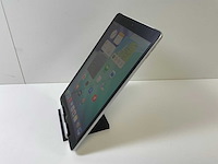 Apple ipad 9th gen - wifi + cellular - 64 gb - silver - afbeelding 4 van  6