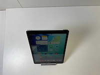 Apple ipad 9th gen - wifi + cellular - 64 gb - silver - afbeelding 1 van  2