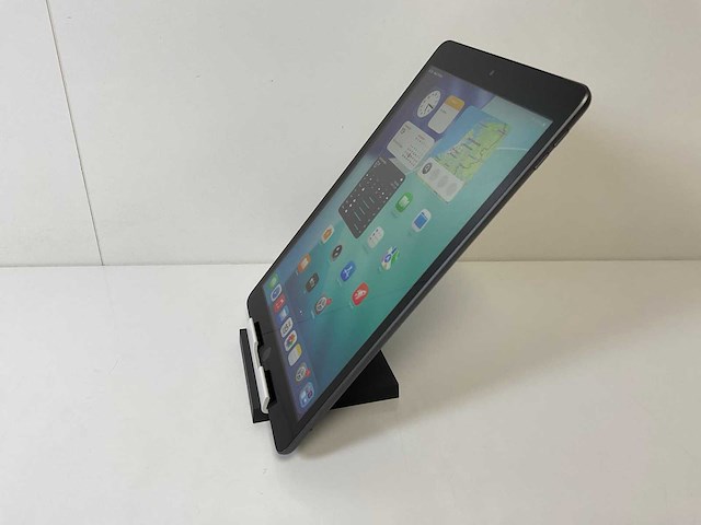 Apple ipad 9th gen - wifi + cellular - 64 gb - space gray - afbeelding 4 van  6