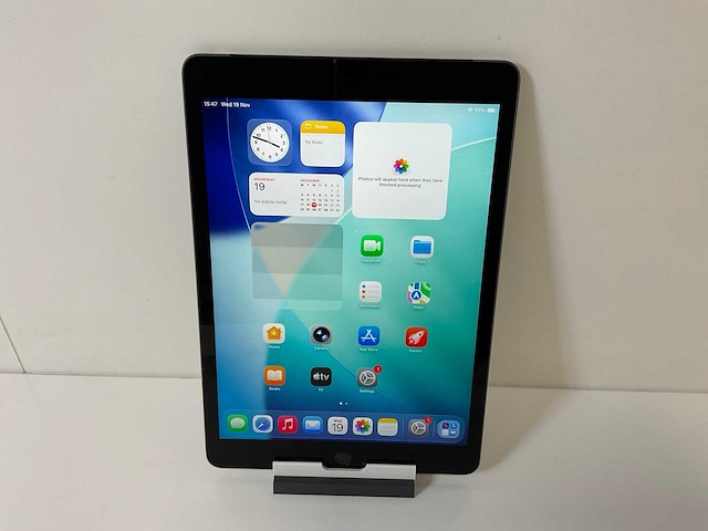 Apple ipad 9th gen - wifi + cellular - 64 gb - space gray - afbeelding 1 van  6