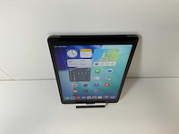 Apple ipad 9th gen - wifi + cellular - 64 gb - space gray - afbeelding 2 van  6