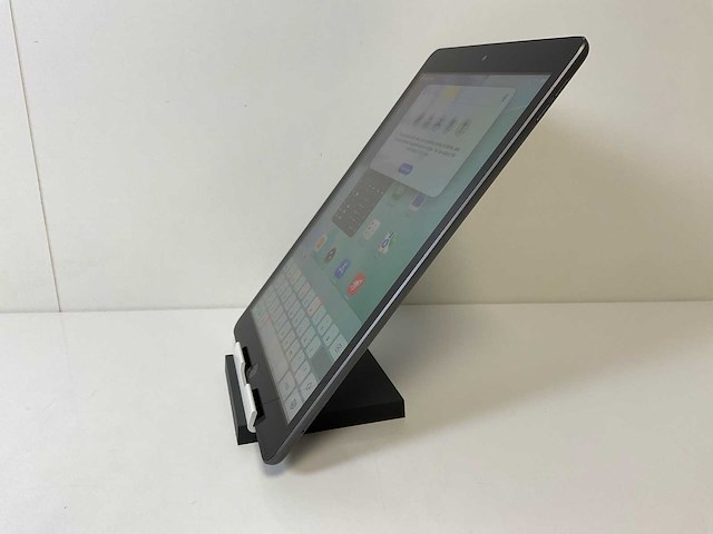 Apple ipad 9th gen - wifi + cellular - 64 gb - space gray - afbeelding 4 van  6