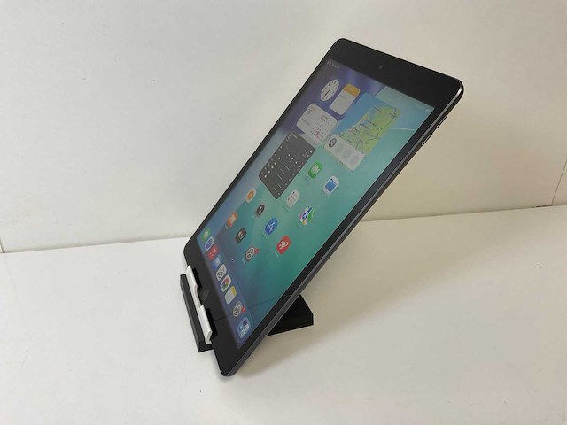 Apple ipad 9th gen - wifi + cellular - 64 gb - space gray - afbeelding 4 van  6