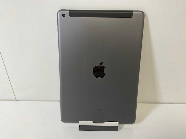 Apple ipad 9th gen - wifi + cellular - 64 gb - space gray - afbeelding 5 van  6