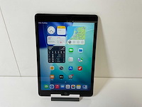 Apple ipad 9th gen - wifi + cellular - 64 gb - space gray - afbeelding 1 van  5