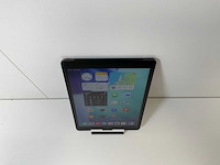 Apple ipad 9th gen - wifi + cellular - 64 gb - space gray - afbeelding 2 van  5