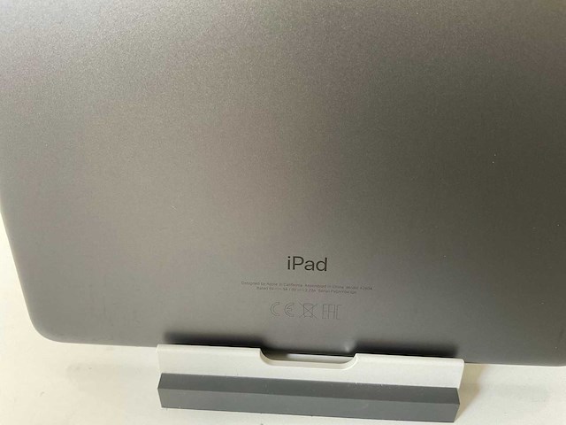 Apple ipad 9th gen - wifi + cellular - 64 gb - space gray - afbeelding 5 van  5