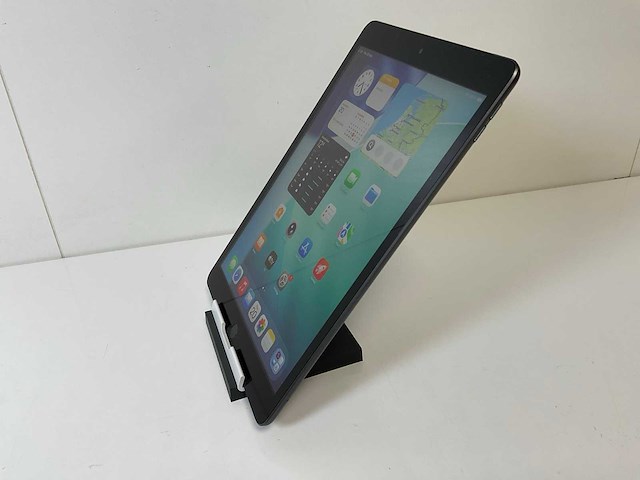 Apple ipad 9th gen - wifi + cellular - 64 gb - space gray - afbeelding 4 van  6