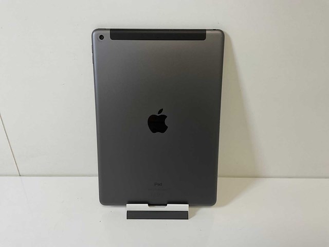 Apple ipad 9th gen - wifi + cellular - 64 gb - space gray - afbeelding 5 van  6