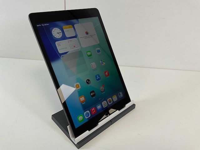 Apple ipad 9th gen - wifi + cellular - 64 gb - space gray - afbeelding 2 van  4