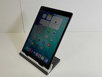 Apple ipad 9th gen - wifi + cellular - 64 gb - space gray - afbeelding 3 van  4