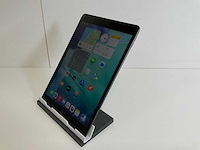 Apple ipad 9th gen - wifi + cellular - 64 gb - space gray - afbeelding 3 van  5