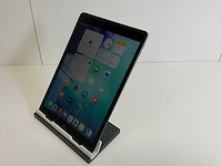 Apple ipad 9th gen - wifi + cellular - 64 gb - space gray - afbeelding 2 van  5