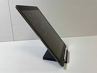 Apple ipad 9th gen - wifi + cellular - 64 gb - space gray - afbeelding 3 van  6