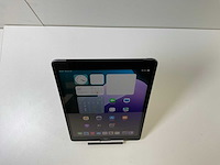Apple ipad 9th gen - wifi + cellular - 64 gb - space gray - afbeelding 2 van  4