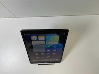 Apple ipad 9th gen - wifi + cellular - 64 gb - space gray - afbeelding 2 van  6