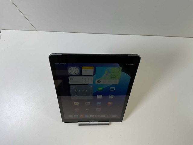 Apple ipad 9th gen - wifi + cellular - 64 gb - space gray - afbeelding 1 van  5