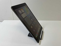 Apple ipad 9th gen - wifi + cellular - 64 gb - space gray - afbeelding 2 van  5