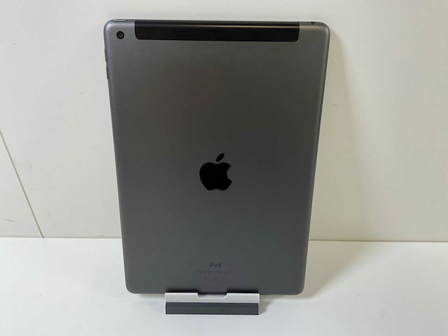 Apple ipad 9th gen - wifi + cellular - 64 gb - space gray - afbeelding 4 van  5