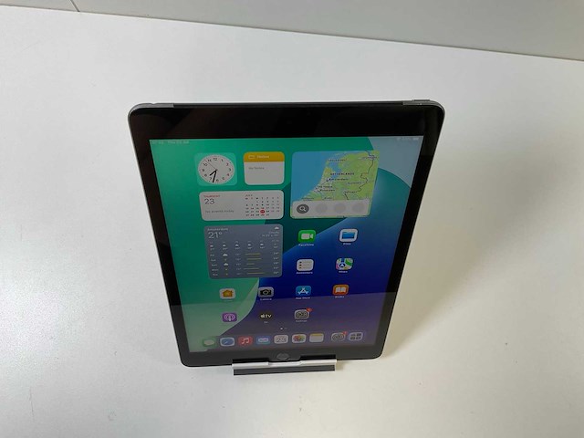 Apple ipad 9th gen - wifi + cellular - 64 gb - space gray - afbeelding 1 van  3