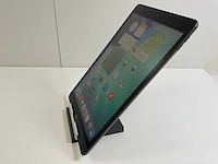 Apple ipad 9th gen - wifi + cellular - 64 gb - space gray - afbeelding 3 van  5