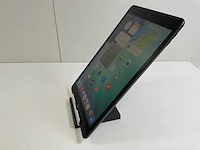 Apple ipad 9th gen - wifi + cellular - 64 gb - space gray - afbeelding 3 van  5