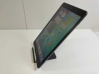 Apple ipad 9th gen - wifi + cellular - 64 gb - space gray - afbeelding 3 van  5