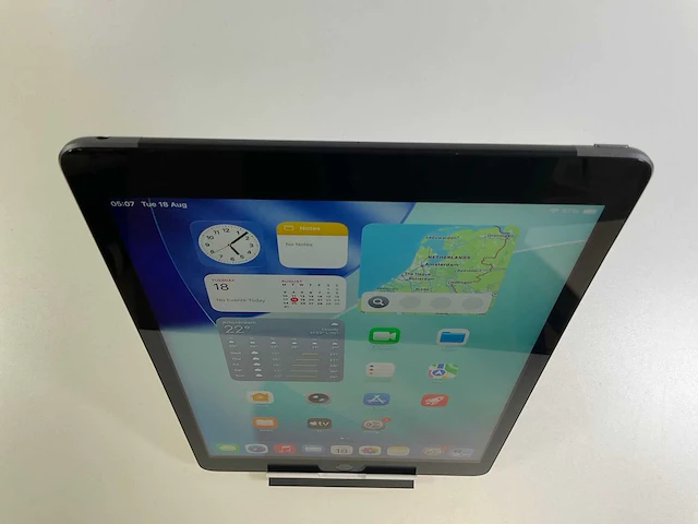 Apple ipad 9th gen - wifi + cellular - 64 gb - space gray - afbeelding 4 van  5